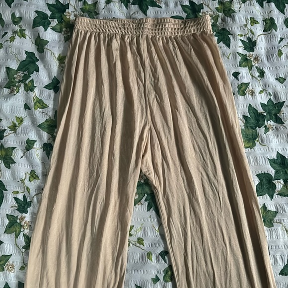 {VTG} Nude Silk Leggings - Picture 3 of 8